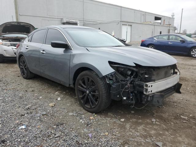 1N4AL3AP9JC219523 - 2018 NISSAN ALTIMA 2.5 灰色 照片 4