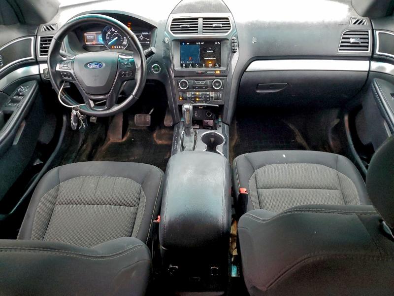 1FM5K8D89HGA19868 - 2017 FORD EXPLORER XLT 灰色 照片 8