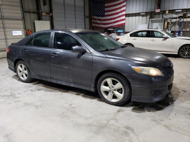 4T1BF3EK1BU216031 - 2011 TOYOTA CAMRY BASE GRAY photo 4