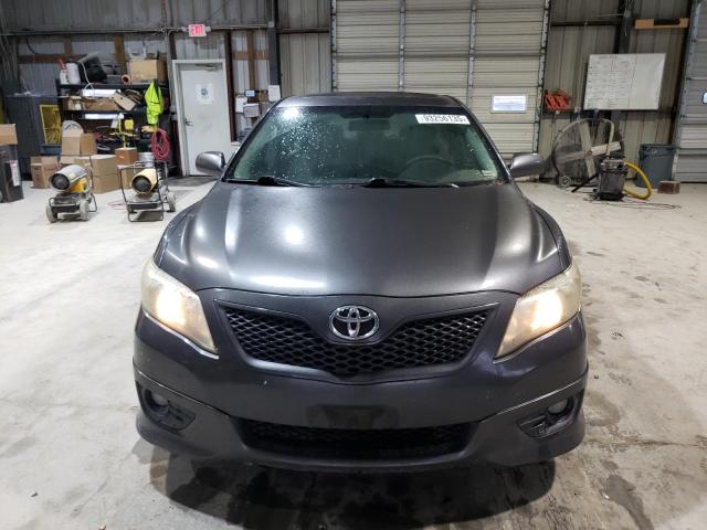 4T1BF3EK1BU216031 - 2011 TOYOTA CAMRY BASE GRAY photo 5