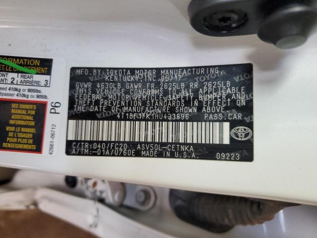 4T1BF1FK1HU433896 - 2017 TOYOTA CAMRY LE WHITE photo 12