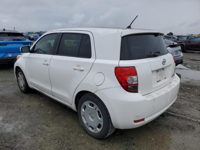 JTKKU10438J013863 - 2008 TOYOTA SCION XD WHITE photo 2