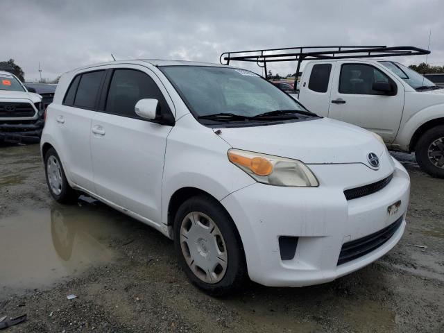 JTKKU10438J013863 - 2008 TOYOTA SCION XD WHITE photo 4