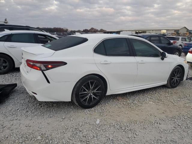 4T1G11AK5RU198805 - 2024 TOYOTA CAMRY SE NIGHT SHADE WHITE photo 3