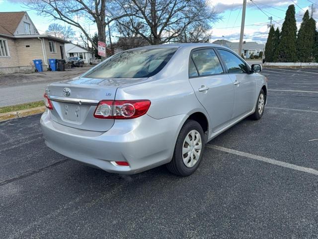 JTDBU4EE4B9131648 - 2011 TOYOTA COROLLA BASE Сріблястий фото 4