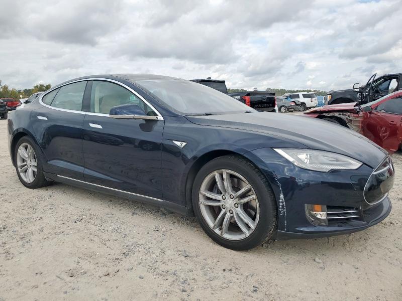 5YJSA1S12EFP48713 - 2014 TESLA MODEL S BLACK photo 4