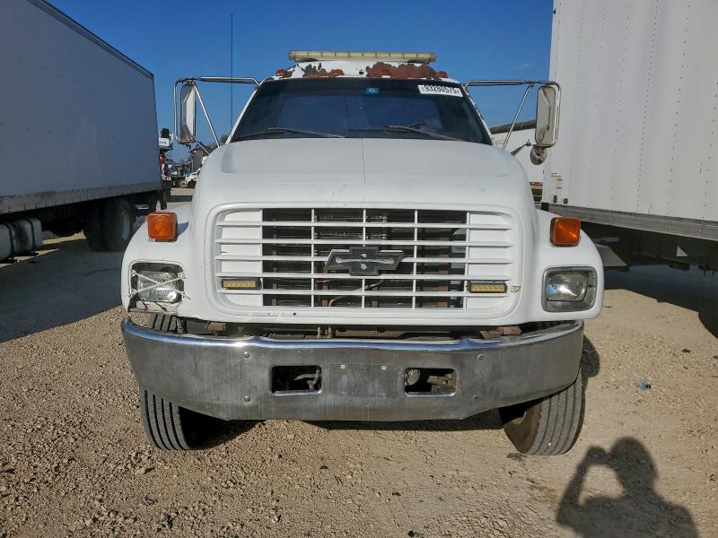 1GBJ7H1C82J502103 - 2002 CHEVROLET C-SERIES C7H042 WHITE photo 5