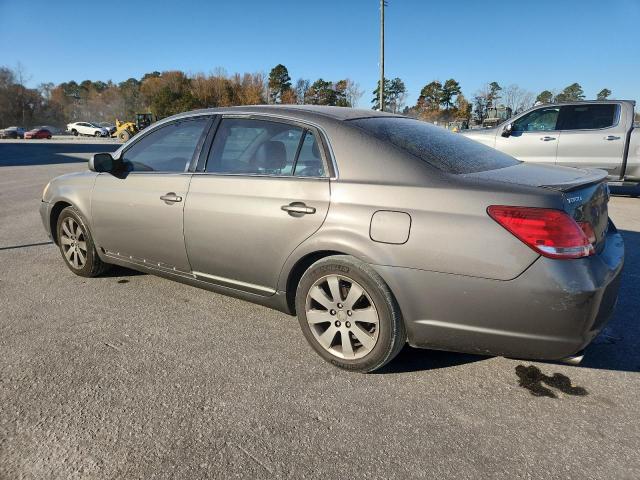 4T1BK36B46U092708 - 2006 TOYOTA AVALON XL GRAY photo 2