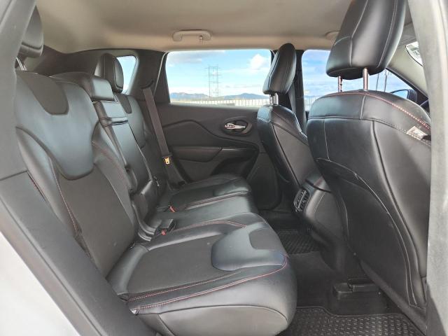 1C4PJMBS6FW513115 - 2015 JEEP CHEROKEE TRAILHAWK WHITE photo 11