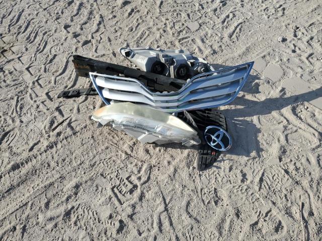 4T1BF3EK7AU015703 - 2010 TOYOTA CAMRY BASE SILVER photo 12