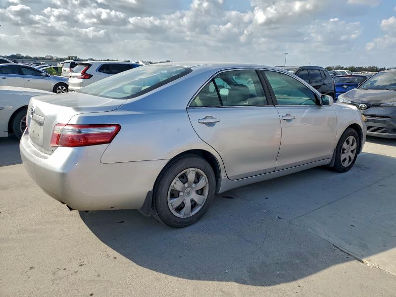 4T4BE46K39R113135 - 2009 TOYOTA CAMRY BASE SILVER photo 3