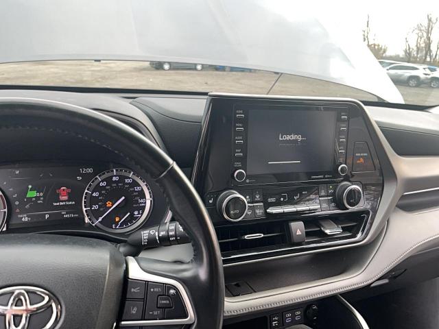 5TDGZRBHXNS192494 - 2022 TOYOTA HIGHLANDER XLE GRAY photo 9