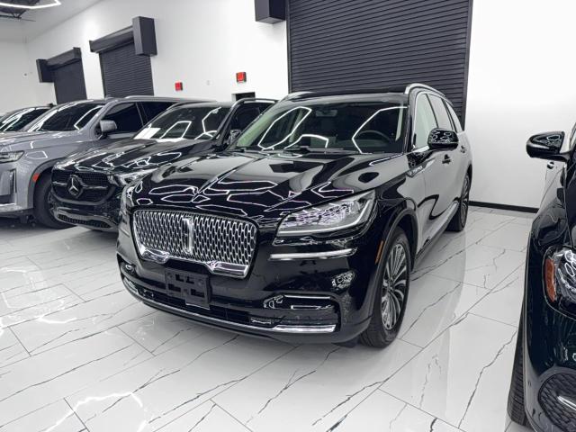 5LM5J7WC7RGL00595 - 2024 LINCOLN AVIATOR RESERVE შავი ფოტო 2
