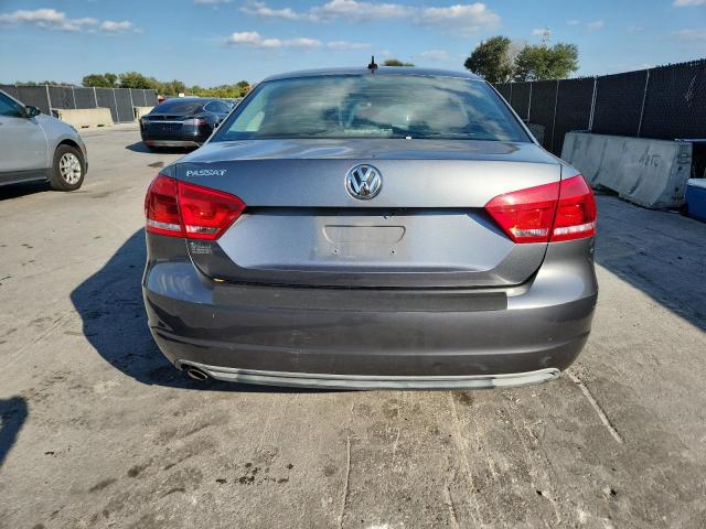 1VWAH7A35DC076460 - 2013 VOLKSWAGEN PASSAT S 灰色 照片 6