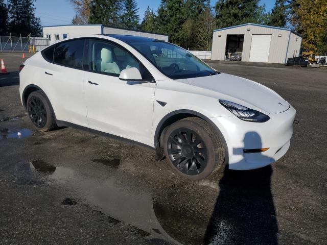 5YJYGAEE0MF283905 - 2021 TESLA MODEL Y თეთრი ფოტო 4