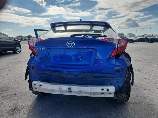 NMTKHMBXXKR082028 - 2019 TOYOTA C-HR XLE Bleu photo 6