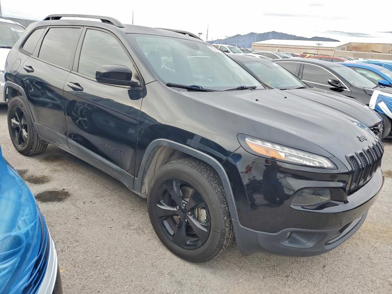 1C4PJMCB8JD569947 - 2018 JEEP CHEROKEE LATITUDE 黑色 照片 4