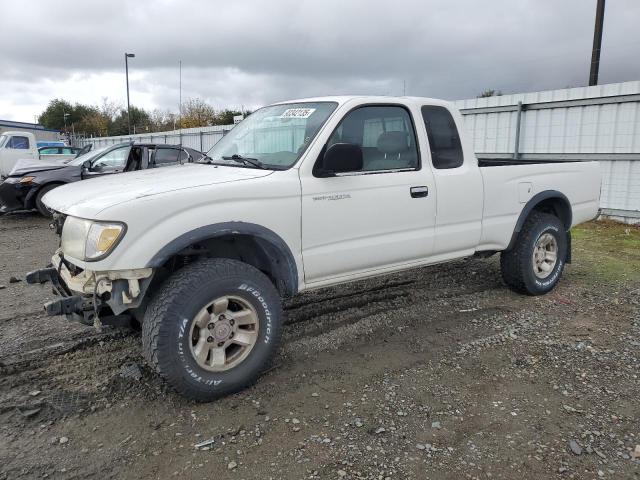 2000 TOYOTA TACOMA XTRACAB, 