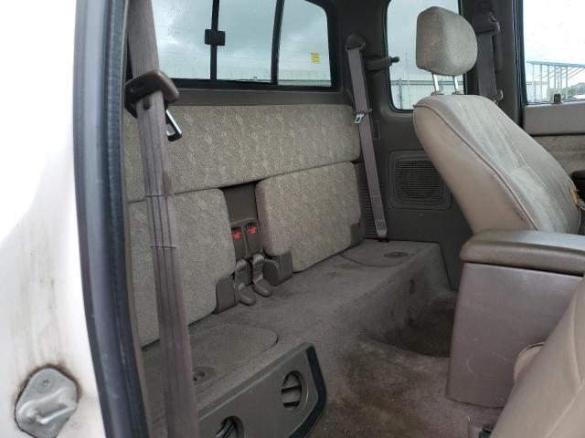 4TAWN72N4YZ612413 - 2000 TOYOTA TACOMA XTRACAB WHITE photo 10