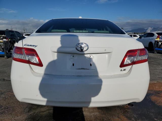 4T1BF3EK3BU635868 - 2011 TOYOTA CAMRY BASE WHITE photo 6