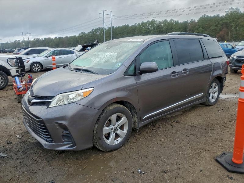 2019 TOYOTA SIENNA LE, 