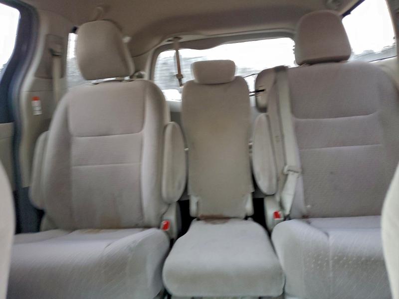 5TDKZ3DCXKS998811 - 2019 TOYOTA SIENNA LE BROWN photo 10