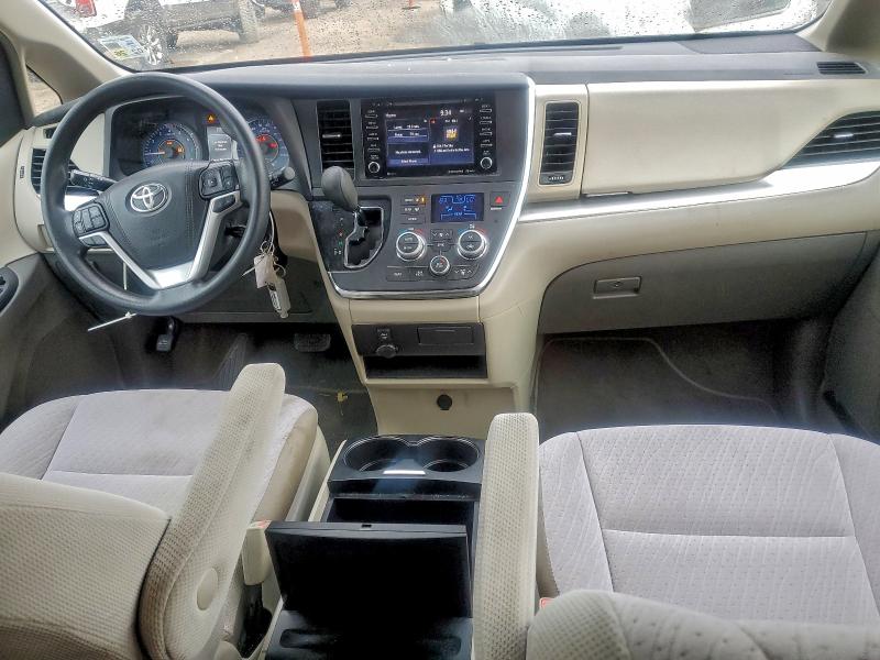 5TDKZ3DCXKS998811 - 2019 TOYOTA SIENNA LE BROWN photo 8