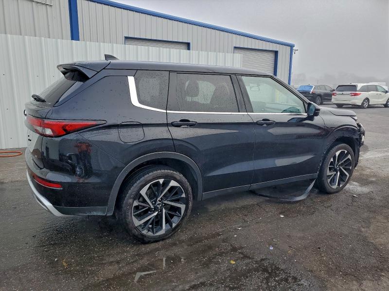 JA4J4VA81RZ049320 - 2024 MITSUBISHI OUTLANDER SE 黑色 照片 3
