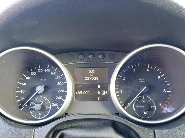 4JGBB8GB8BA746858 - 2011 MERCEDES-BENZ ML 350 4MATIC BLACK photo 9