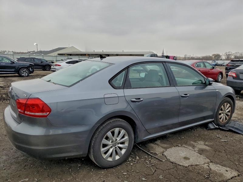 1VWAT7A33EC113876 - 2014 VOLKSWAGEN PASSAT S GRAY photo 3