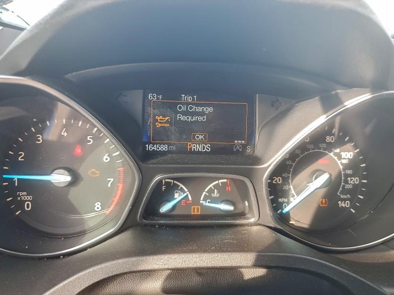 1FMCU0GD1JUA84345 - 2018 FORD ESCAPE SE Blau Foto 9