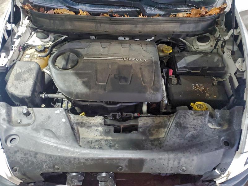 1C4PJMBS0GW104576 - 2016 JEEP CHEROKEE TRAILHAWK WHITE photo 12