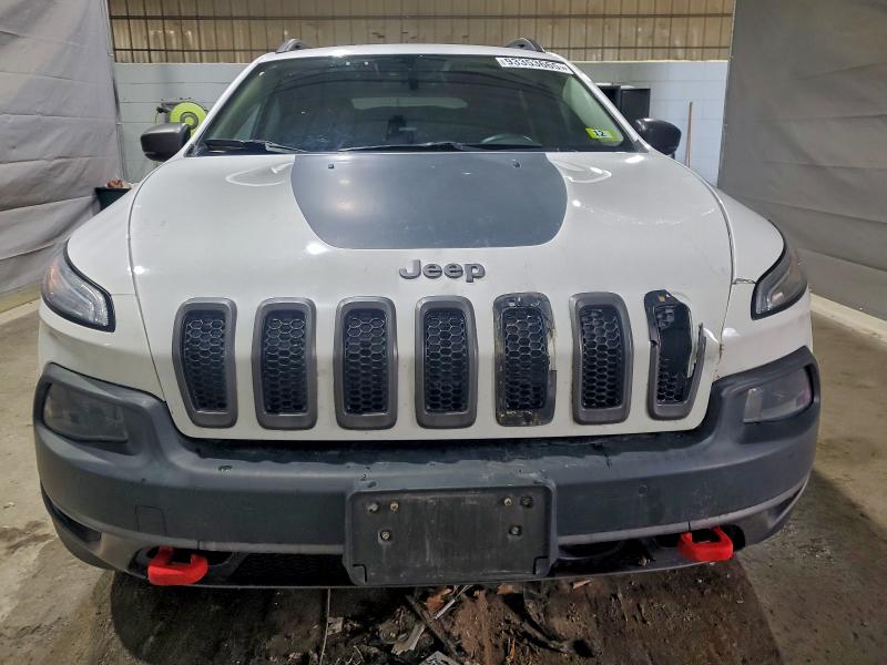 1C4PJMBS0GW104576 - 2016 JEEP CHEROKEE TRAILHAWK WHITE photo 5
