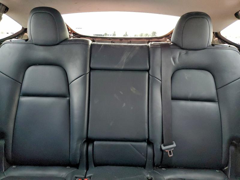 7SAYGAEE1NF484376 - 2022 TESLA MODEL Y BLACK photo 10