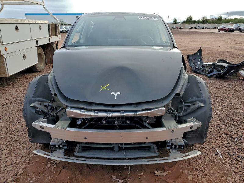 7SAYGAEE1NF484376 - 2022 TESLA MODEL Y BLACK photo 5