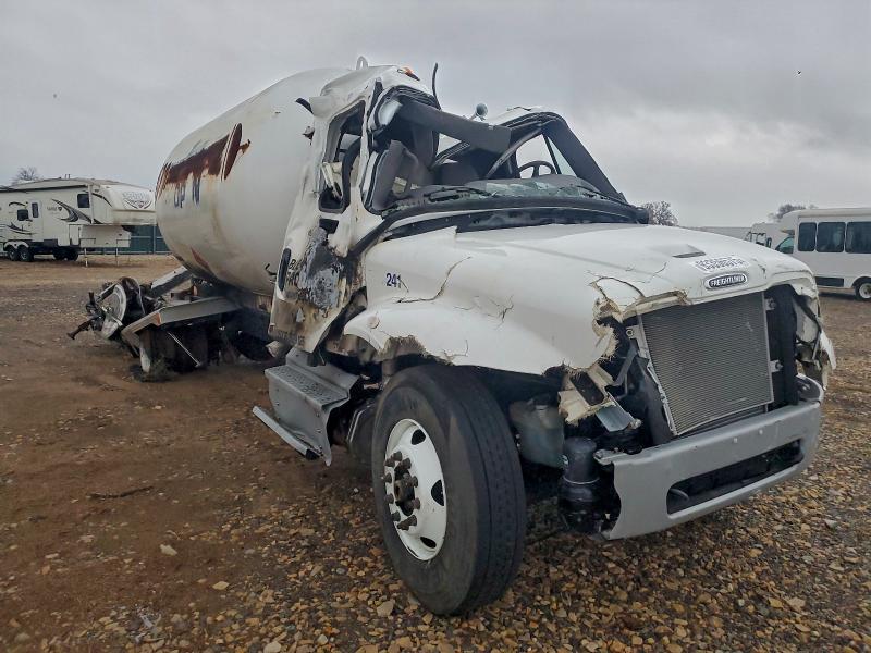 2024 FREIGHTLINER M2 106 MEDIUM DUTY, 