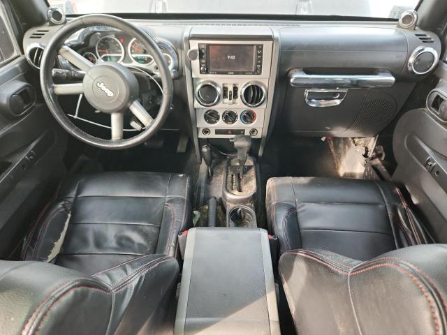 1J4GA59109L728993 - 2009 JEEP WRANGLER U SAHARA BLACK photo 8