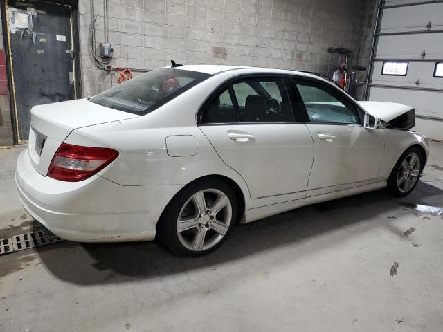 WDDGF5EB6BR174597 - 2011 MERCEDES-BENZ C 300 თეთრი ფოტო 3