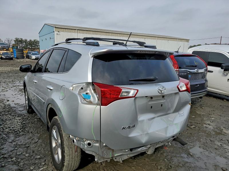 JTMRFREV3DD006999 - 2013 TOYOTA RAV4 XLE SILVER photo 2