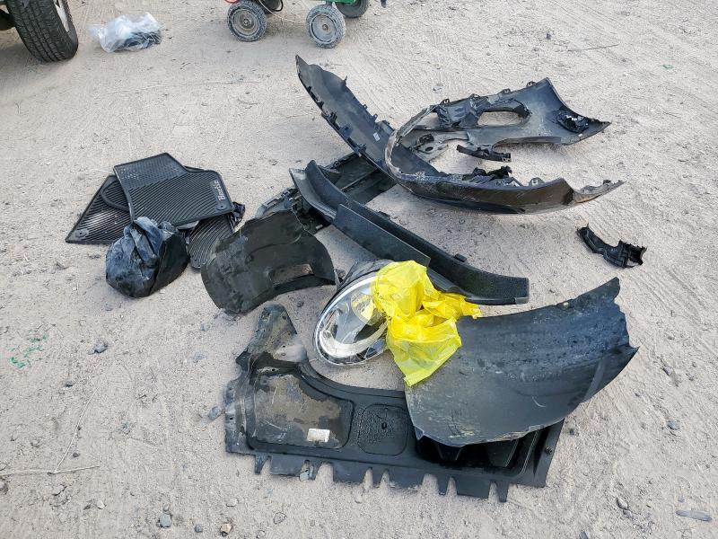 3VWJP7AT1DM682663 - 2013 VOLKSWAGEN BEETLE BROWN photo 12