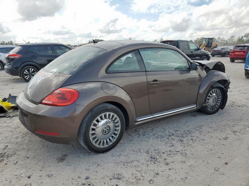 3VWJP7AT1DM682663 - 2013 VOLKSWAGEN BEETLE BROWN photo 3