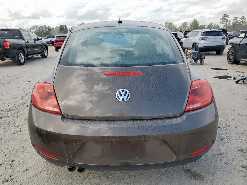 3VWJP7AT1DM682663 - 2013 VOLKSWAGEN BEETLE BROWN photo 6