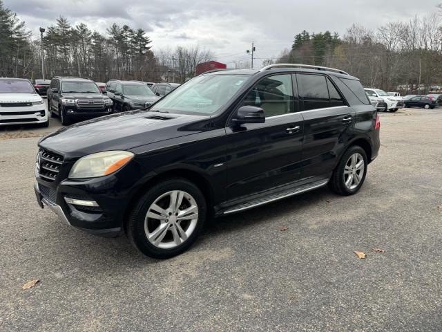 4JGDA5HB8CA058305 - 2012 MERCEDES-BENZ ML 350 4MATIC BLACK photo 2