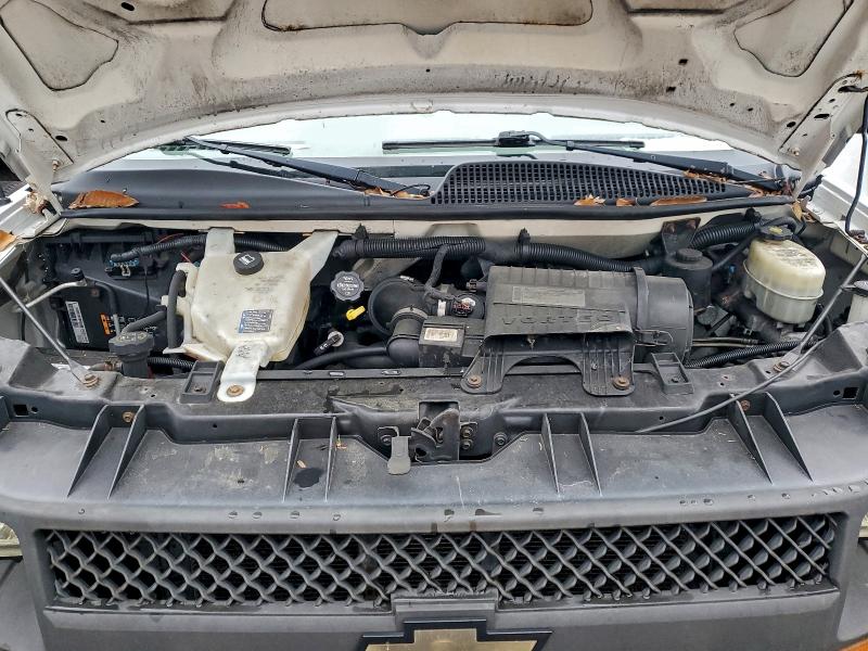 1GCZGTCA8E1203390 - 2014 CHEVROLET EXPRESS G3 白色 照片 12