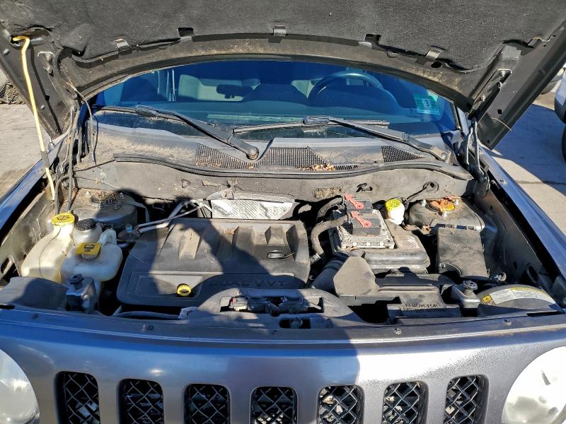 1J4NF1GB7BD219108 - 2011 JEEP PATRIOT SPORT GRAY photo 12