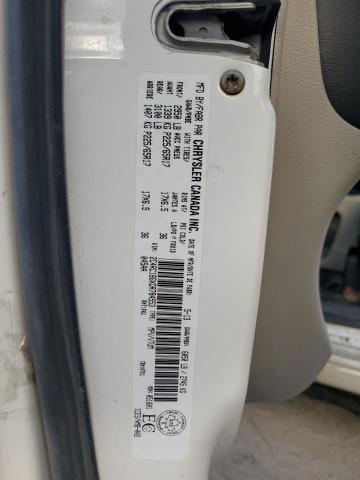 2C4RC1BGXDR784553 - 2013 CHRYSLER TOWN & COU TOURING WHITE photo 13