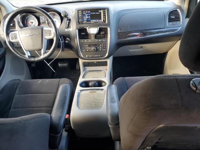 2C4RC1BGXDR784553 - 2013 CHRYSLER TOWN & COU TOURING WHITE photo 8