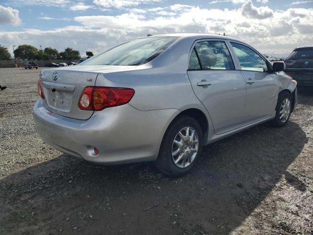 1NXBU40EX9Z061924 - 2009 TOYOTA COROLLA BASE Արծաթագույն լուսանկար 3