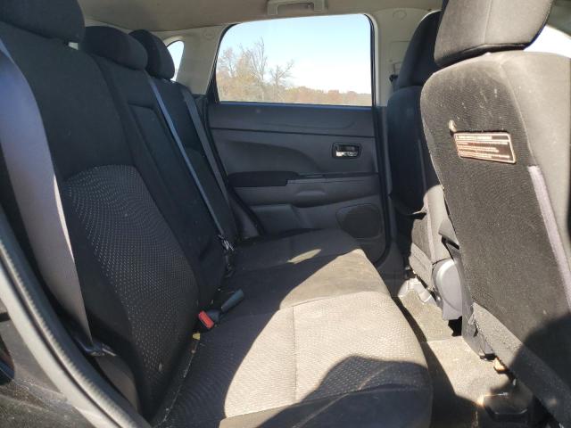 JA4AP3AU1GZ049338 - 2016 MITSUBISHI OUTLANDER ES BLACK photo 11