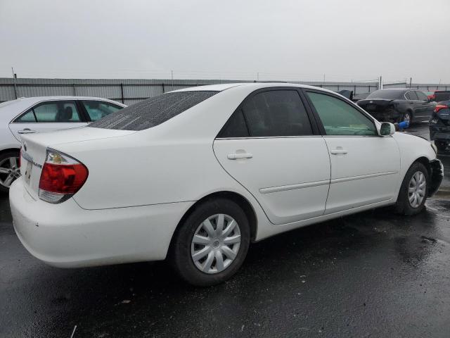 4T1BE30K15U401016 - 2005 TOYOTA CAMRY LE WHITE photo 3